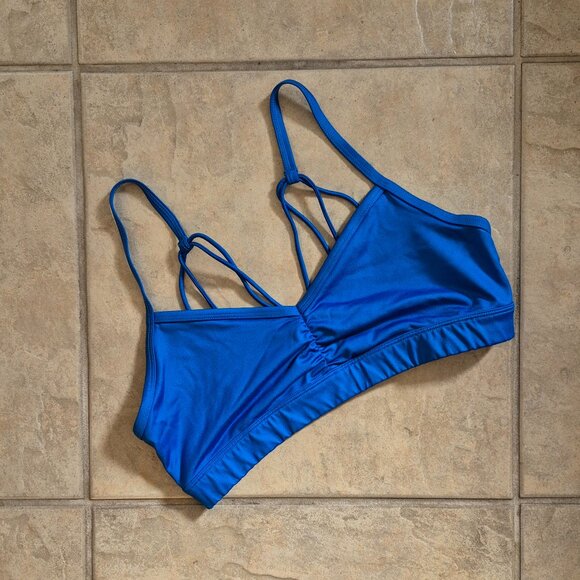 ALO Yoga Other - ALO Yoga Women's Strappy Sports Bra